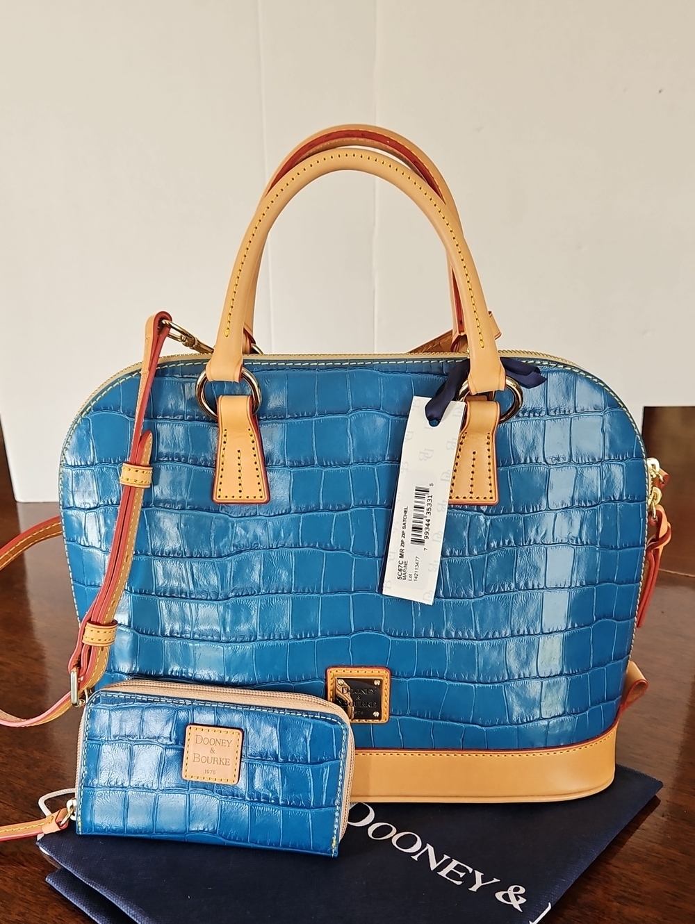 NWT Dooney & Bourke Marine Croc-Embossed Zip Zip Satchel with Matching Pouch - Picture 1 of 16